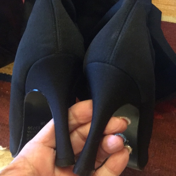 New , Fabric upper -over the knee boot leather outsole - Picture 7 of 13